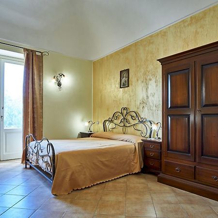 Agriturismo Conte Ruggero Villa Centuripe ภายนอก รูปภาพ